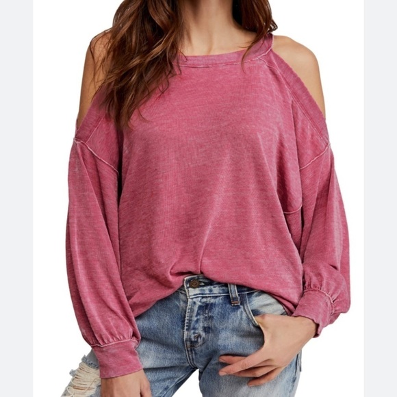 WE THE FREE - THE CHILL OUT COLD SHOULDER DISTRESSED T-SHIRT - SZ. MEDIUM B21 - Picture 3 of 10